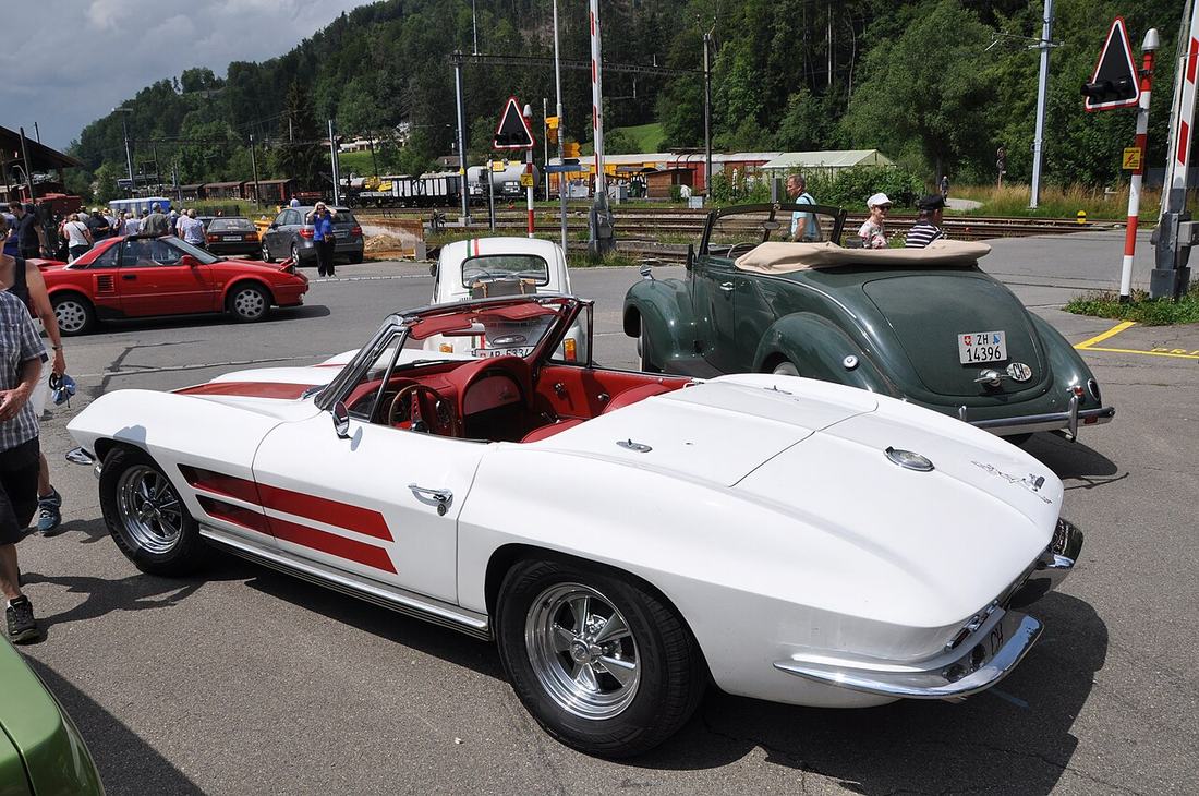 Classic cars at a car meet