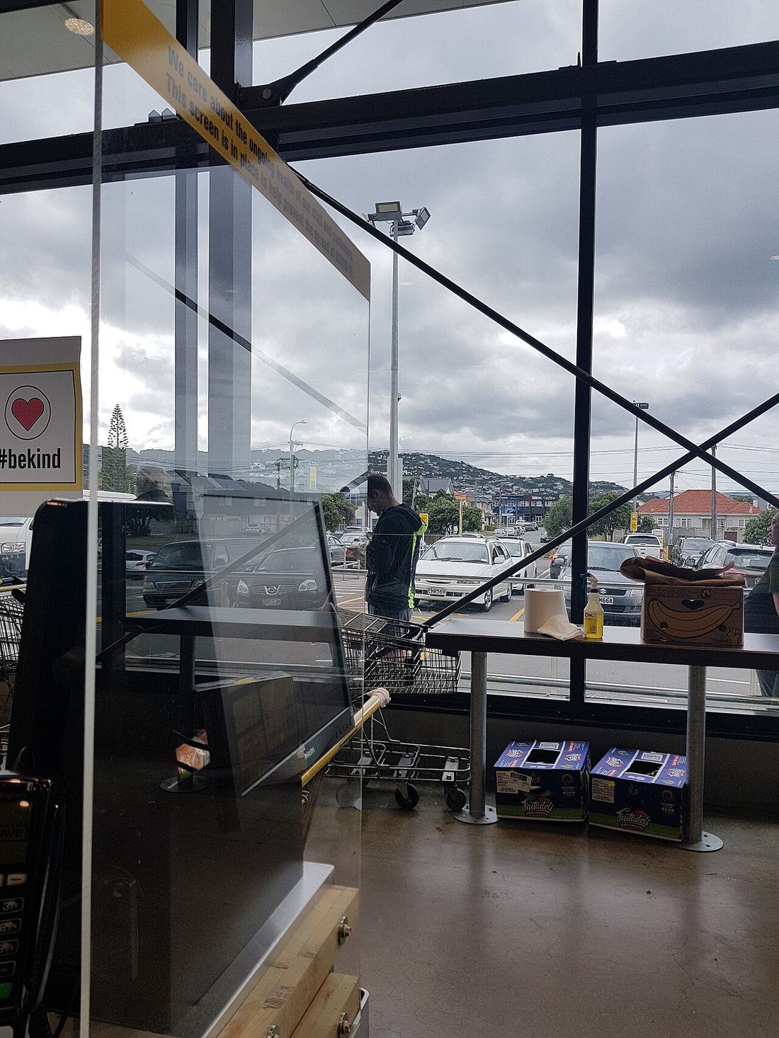 Screen protecting supermarket cashier